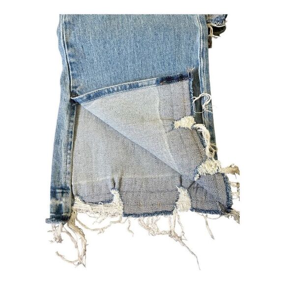 BLANKNYC Women’s “No Thanks” Sz 31 light wash distressed slit hem je… - Picture 9 of 10